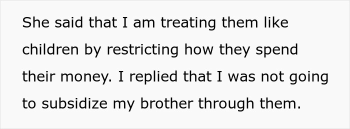 Parents Split The Money Their Adult Daughter Sends Them With Their Son, Panic When She Cuts It By $200 Parents Split The Money Their Adult Daughter Sends Them With Their Son, Panic When She Cuts It By $200