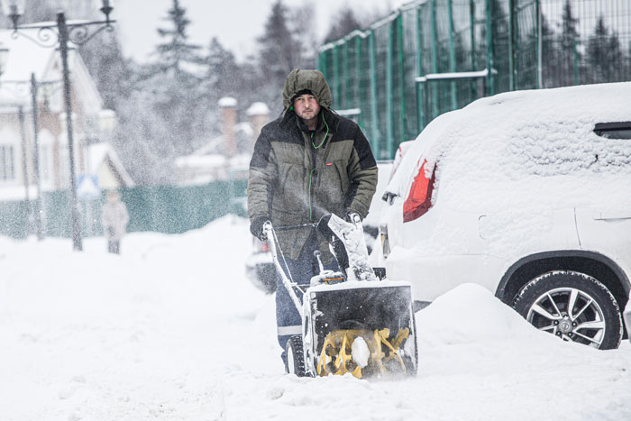 &ldquo;Justice Was Served&rdquo;: Guy Traps Neighbor&rsquo;s Car Under Snow After Repeated Illegal Parking