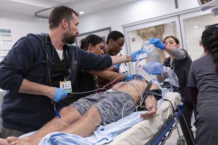 5 Most Realistic Medical Cases From The Pitt, According To Real Doctors 5 Most Realistic Medical Cases From The Pitt, According To Real Doctors