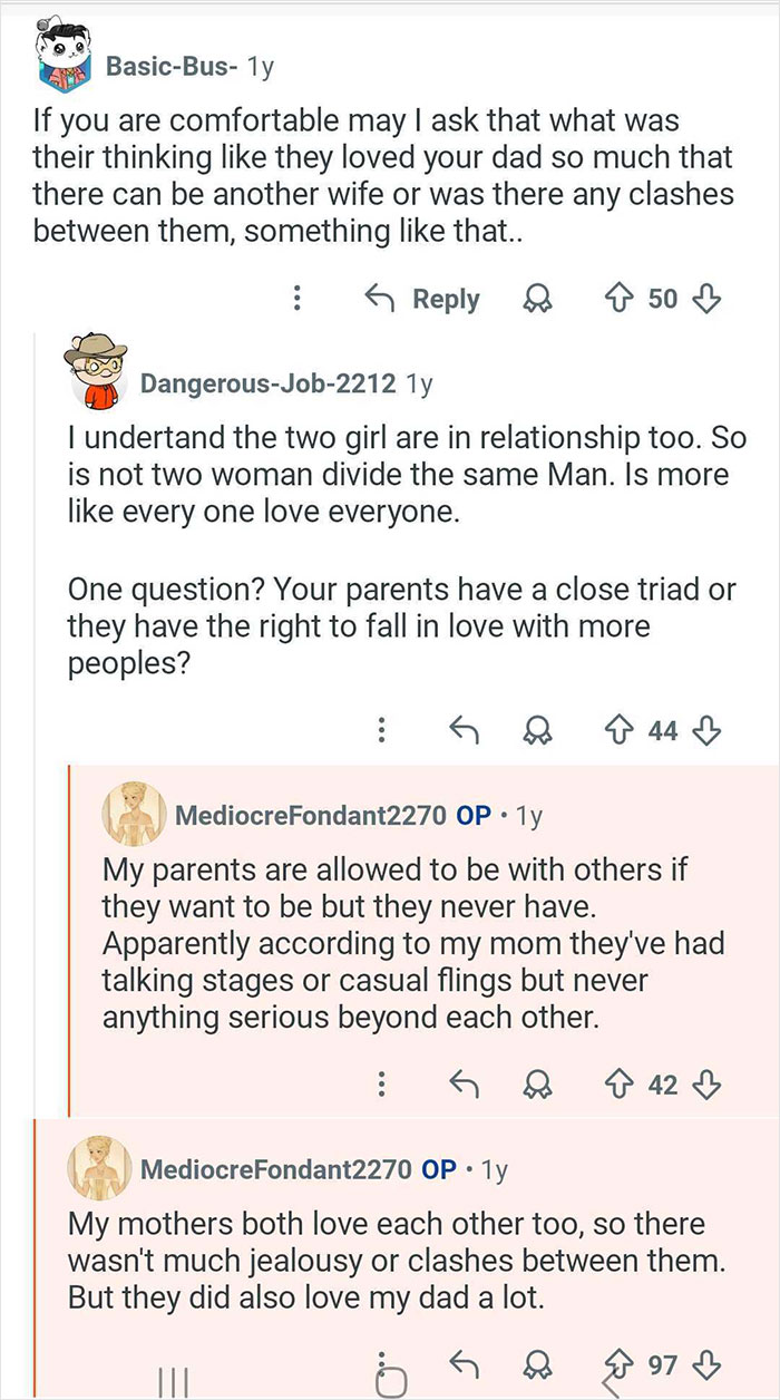 Woman Grew Up With Polyamorous Parents, Answers People’s 31 Questions About It