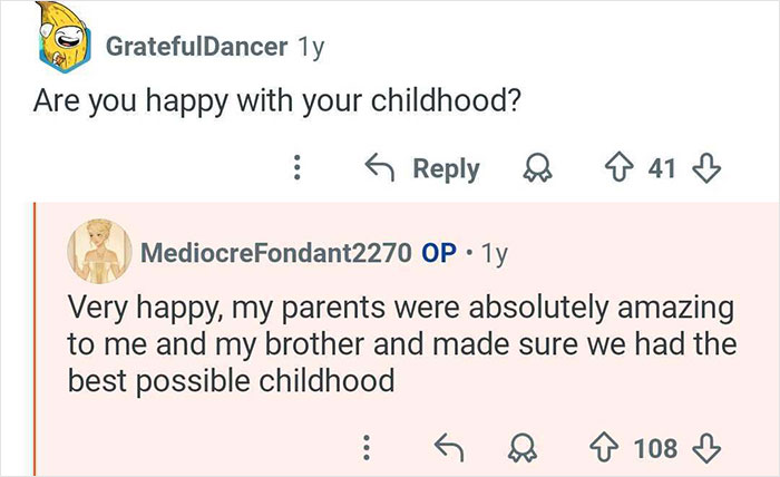 Woman Grew Up With Polyamorous Parents, Answers People’s 31 Questions About It