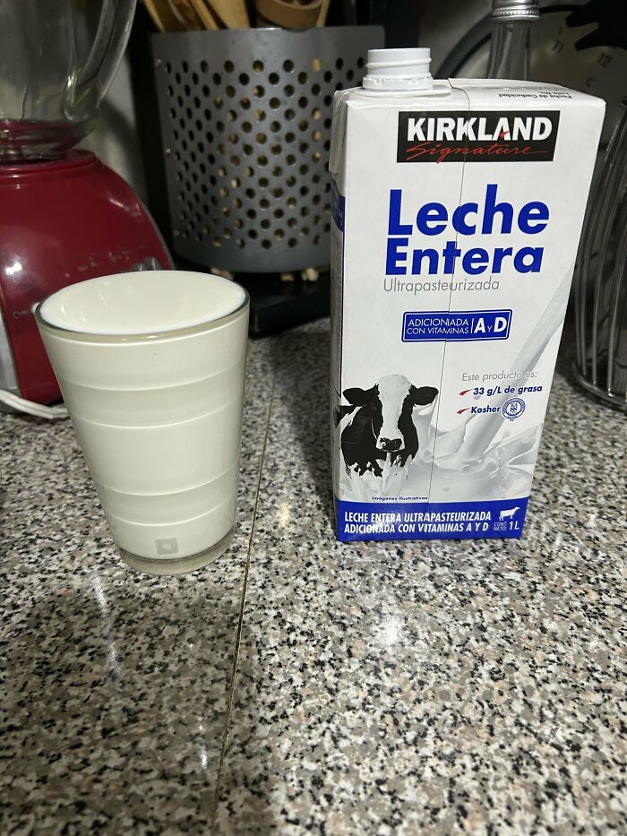 50 Completely Unremarkable Photos That Have No Business Being This Entertaining (New Pics)