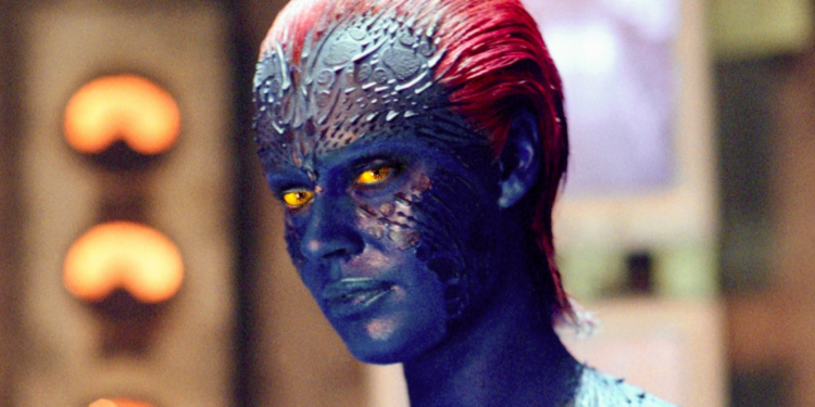 Rebecca Romijn as Raven Darkhölme/Mystique Rebecca Romijn as Raven Darkhölme/Mystique