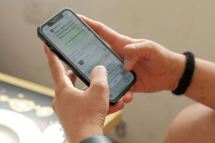 Family Decides To Forgive Man For Beating His Brother 5 Years Ago, He Doesn’t Like Their Tone