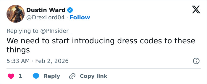 Body Language Expert Analyzes Chappell Roan’s Grammys 2026 Appearance After Bold Look Got Slammed