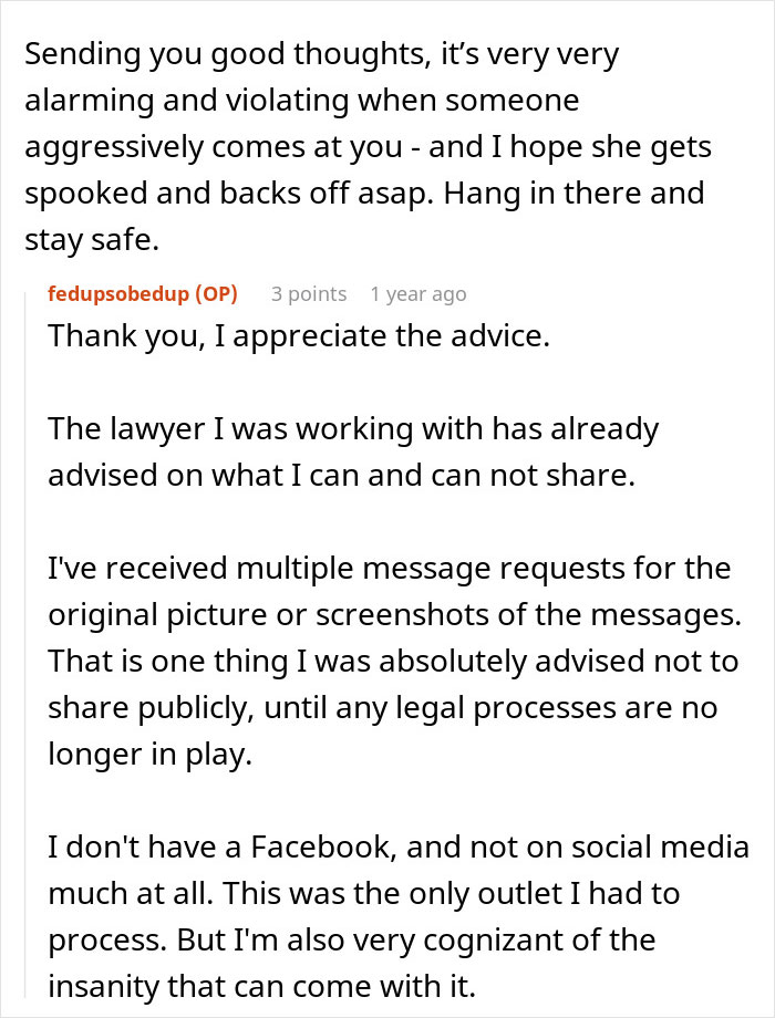 Woman Shares An Absolutely Crazy Story About Her Hair Stylist After Finding A Weird ‘Shrine’ For Her Hair Woman Shares An Absolutely Crazy Story About Her Hair Stylist After Finding A Weird ‘Shrine’ For Her Hair