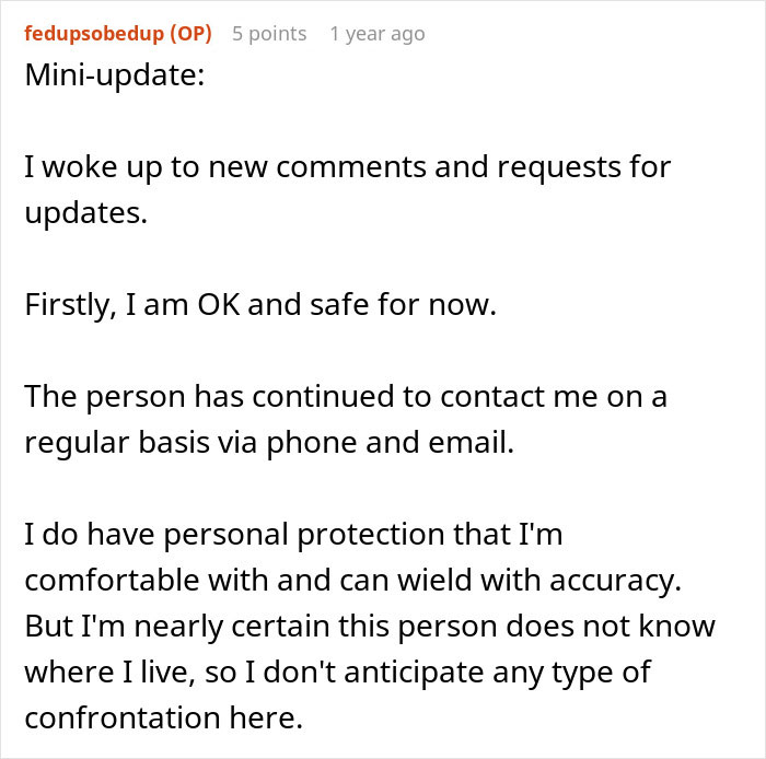 Woman Shares An Absolutely Crazy Story About Her Hair Stylist After Finding A Weird ‘Shrine’ For Her Hair Woman Shares An Absolutely Crazy Story About Her Hair Stylist After Finding A Weird ‘Shrine’ For Her Hair