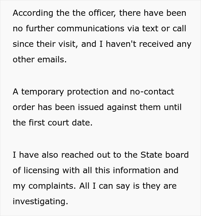 Woman Shares An Absolutely Crazy Story About Her Hair Stylist After Finding A Weird ‘Shrine’ For Her Hair Woman Shares An Absolutely Crazy Story About Her Hair Stylist After Finding A Weird ‘Shrine’ For Her Hair