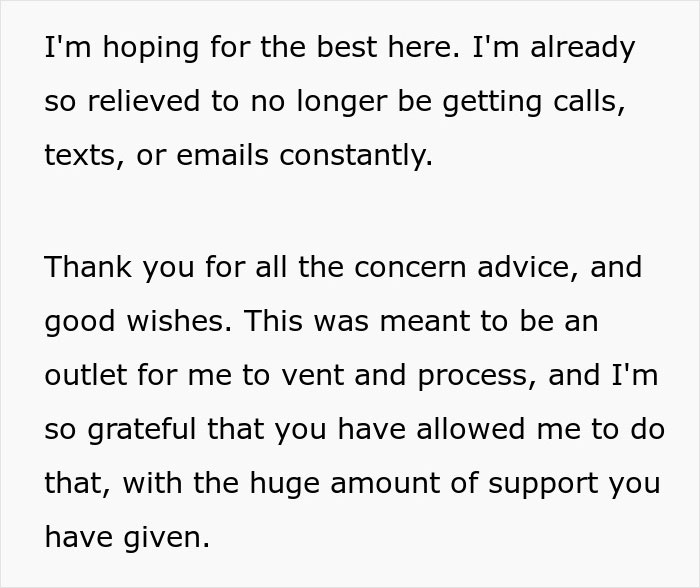 Woman Shares An Absolutely Crazy Story About Her Hair Stylist After Finding A Weird ‘Shrine’ For Her Hair Woman Shares An Absolutely Crazy Story About Her Hair Stylist After Finding A Weird ‘Shrine’ For Her Hair