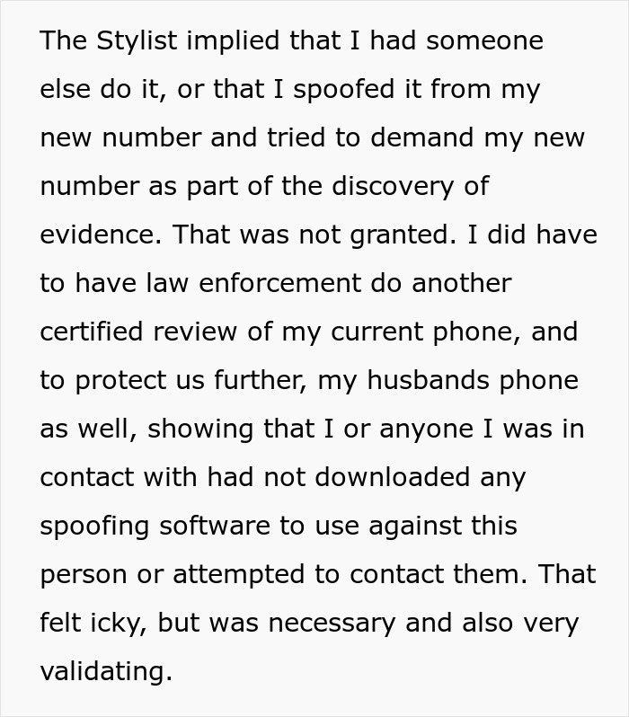 Woman Shares An Absolutely Crazy Story About Her Hair Stylist After Finding A Weird ‘Shrine’ For Her Hair Woman Shares An Absolutely Crazy Story About Her Hair Stylist After Finding A Weird ‘Shrine’ For Her Hair