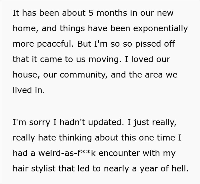 Woman Shares An Absolutely Crazy Story About Her Hair Stylist After Finding A Weird ‘Shrine’ For Her Hair Woman Shares An Absolutely Crazy Story About Her Hair Stylist After Finding A Weird ‘Shrine’ For Her Hair