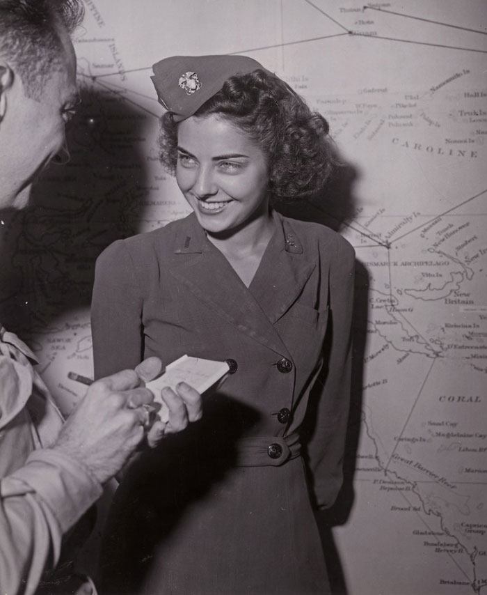 48 Interesting Pics That Show The Side Of History That Didn’t Make The Cut Into Textbooks (New Pics) 48 Interesting Pics That Show The Side Of History That Didn’t Make The Cut Into Textbooks (New Pics)