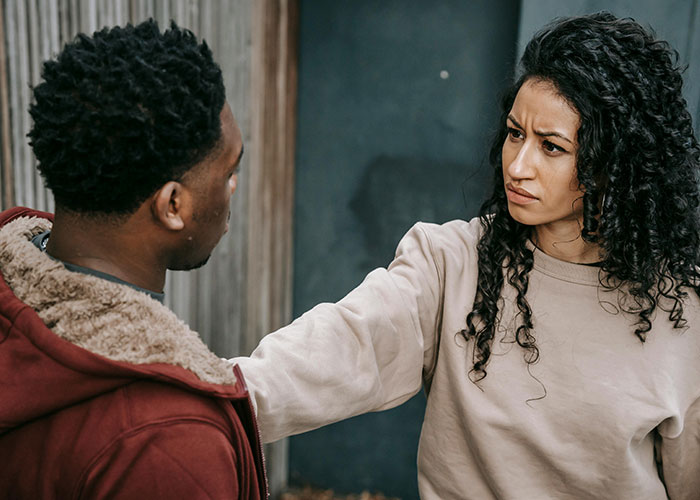 &ldquo;He Wasn&rsquo;t Telling Me The Full Truth&rdquo;: 38 Times Women Ignored Their Gut Feelings While Dating