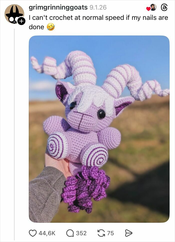 Woman Asks Why Girls They Don&rsquo;t Get Their Nails Done, And These 86 Savage Replies Didn&rsquo;t Disappoint