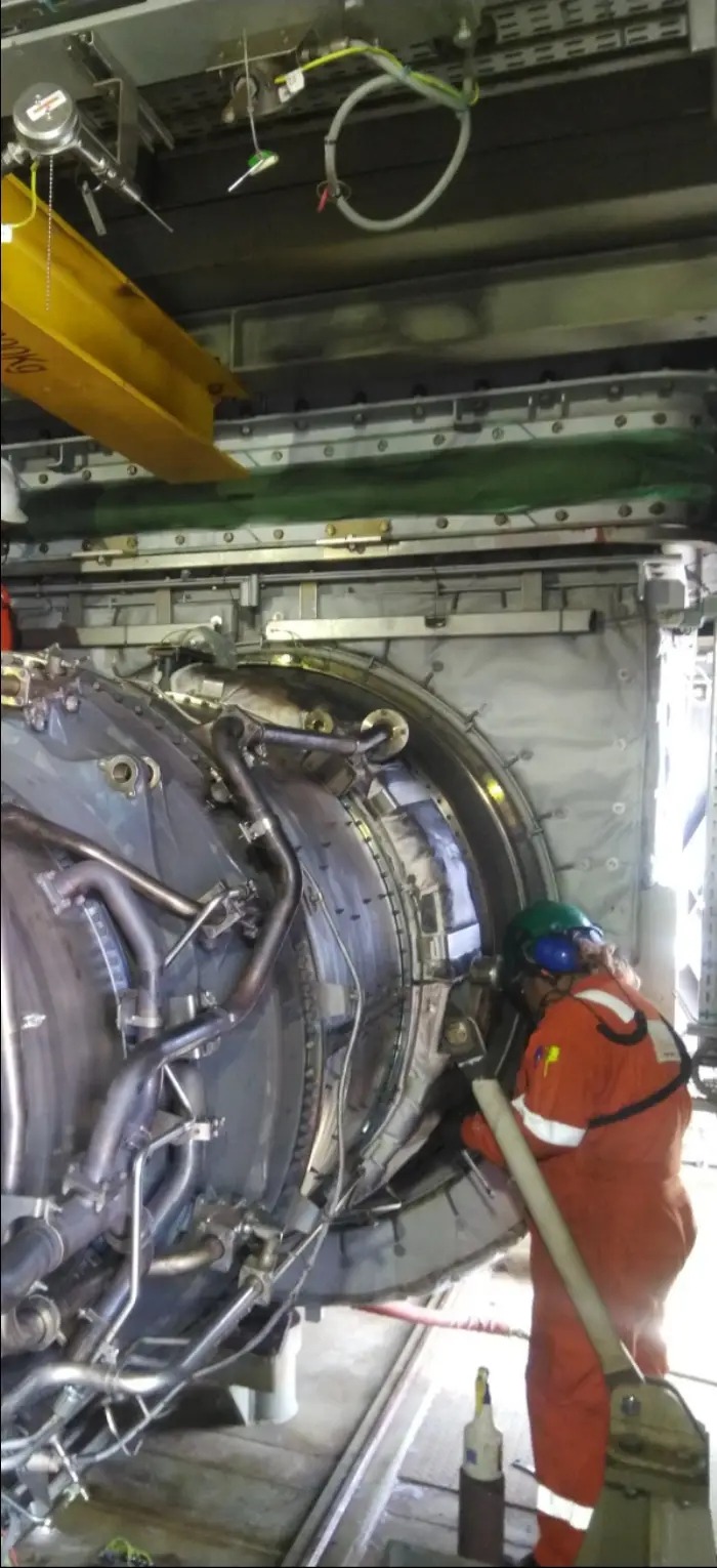 Woman Asks Why Girls They Don&rsquo;t Get Their Nails Done, And These 86 Savage Replies Didn&rsquo;t Disappoint