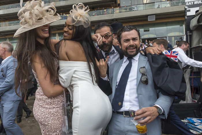 All About Photo Showcases 15 Photos From Margarita Mavromichalis’ “When The Pavement Breathes” All About Photo Showcases 15 Photos From Margarita Mavromichalis’ “When The Pavement Breathes”