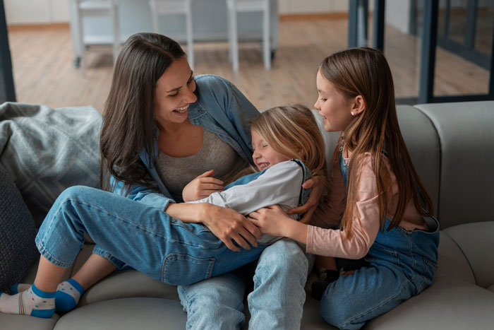 SAHM Dreams Of A Packed House And More Babies, Husband Pumps The Brakes On 50/50 Childcare SAHM Dreams Of A Packed House And More Babies, Husband Pumps The Brakes On 50/50 Childcare