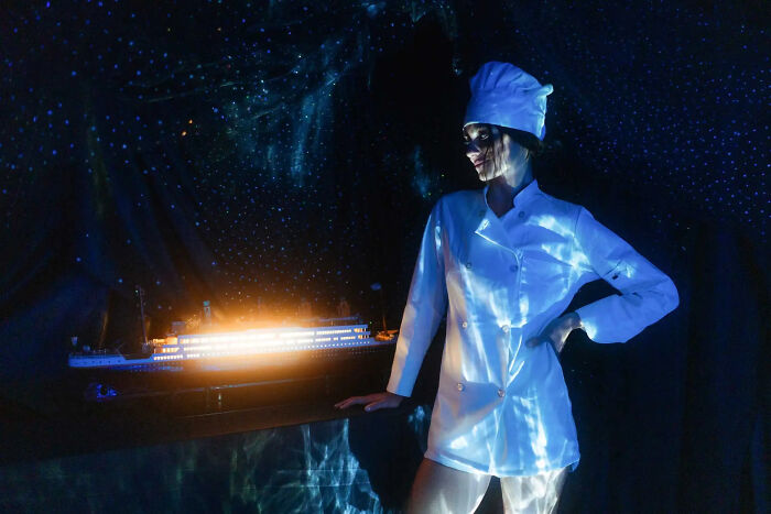 New York Model Turns Her NYC Apartment Into A Full-On Titanic Movie Set