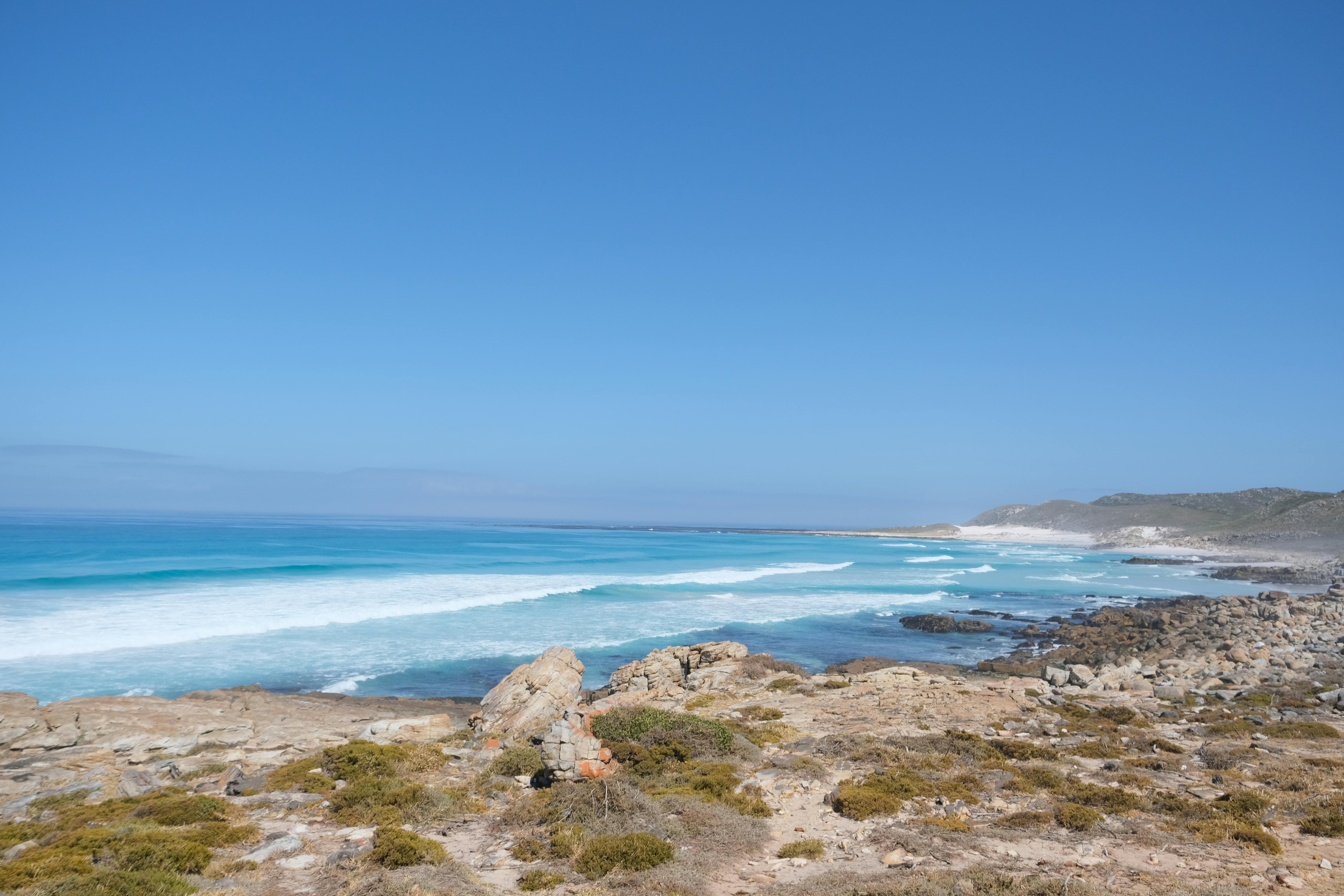 Living Out Of A Suitcase For 7 Years Made Me Question Everything Western Society Calls A “Successful” Life