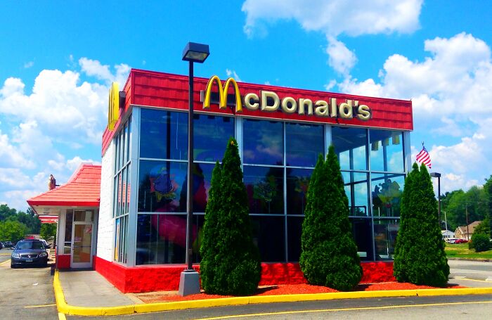 42 Examples Of Adults Who Proved Age Doesn’t Mean Wisdom