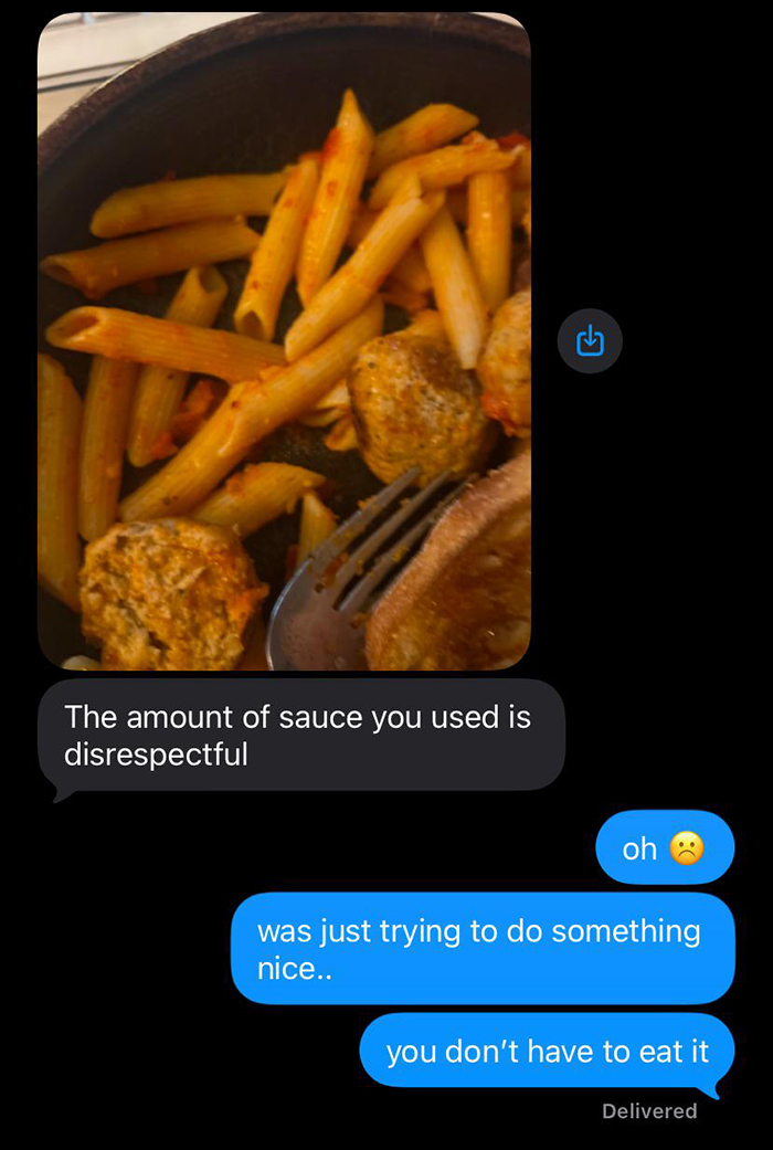 Woman Brings Leftovers To Support Boyfriend In Mourning, Gets Berated Over “Inedible” Food