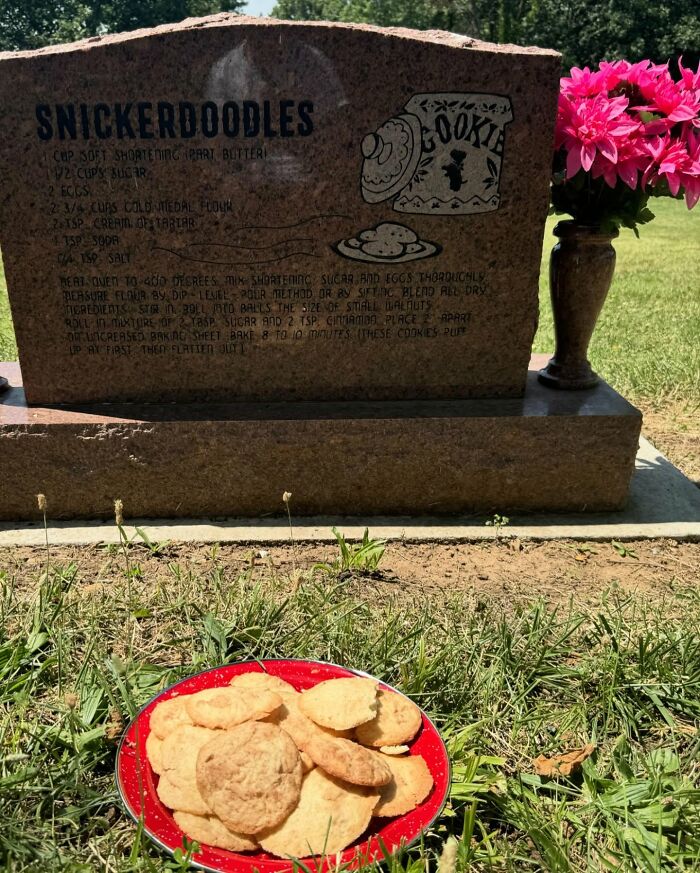 Woman Tracks Down Recipes Etched On Tombstones Across The USA (22 New Pics)