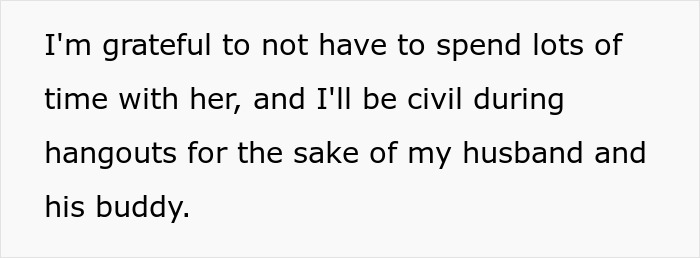 Lady Earns Reputation As 100% Karen After Telling Friends A “Funny” Story About The Service Industry