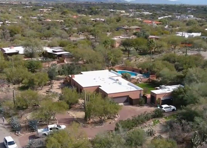 Hostage Negotiator Shares Chilling New Theory After Helicopter Filmed Above Nancy Guthrie’s House