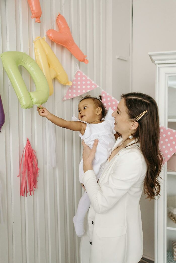 People Admit They Silently Judge Others If They Do These 97 Things