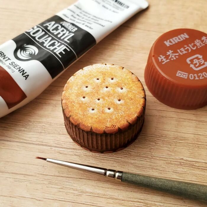 This Artist Paints Tiny Food-Inspired Masterpieces On Bottle Caps With Mindblowing Details (50 Pics)