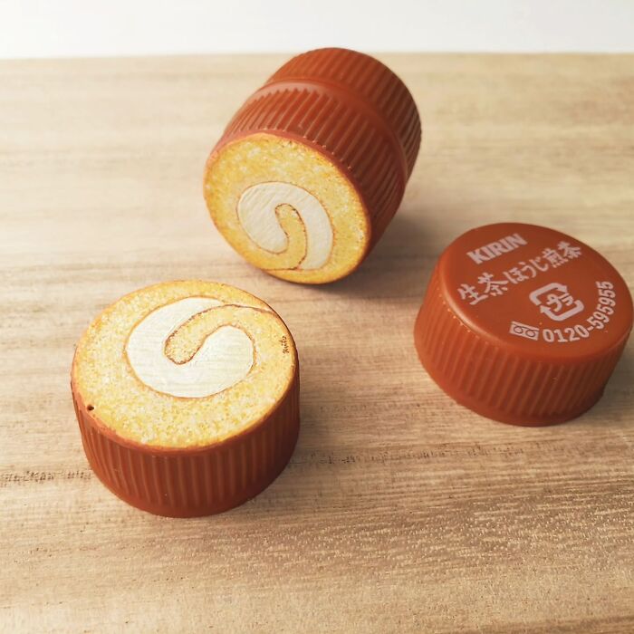 This Artist Paints Tiny Food-Inspired Masterpieces On Bottle Caps With Mindblowing Details (50 Pics)