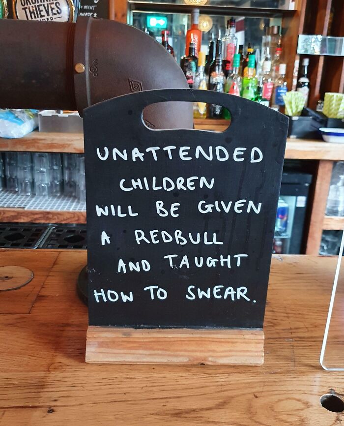 55 Bizarre, Absurd, And Hilarious Signs You Don&rsquo;t See Every Day (New Pics)