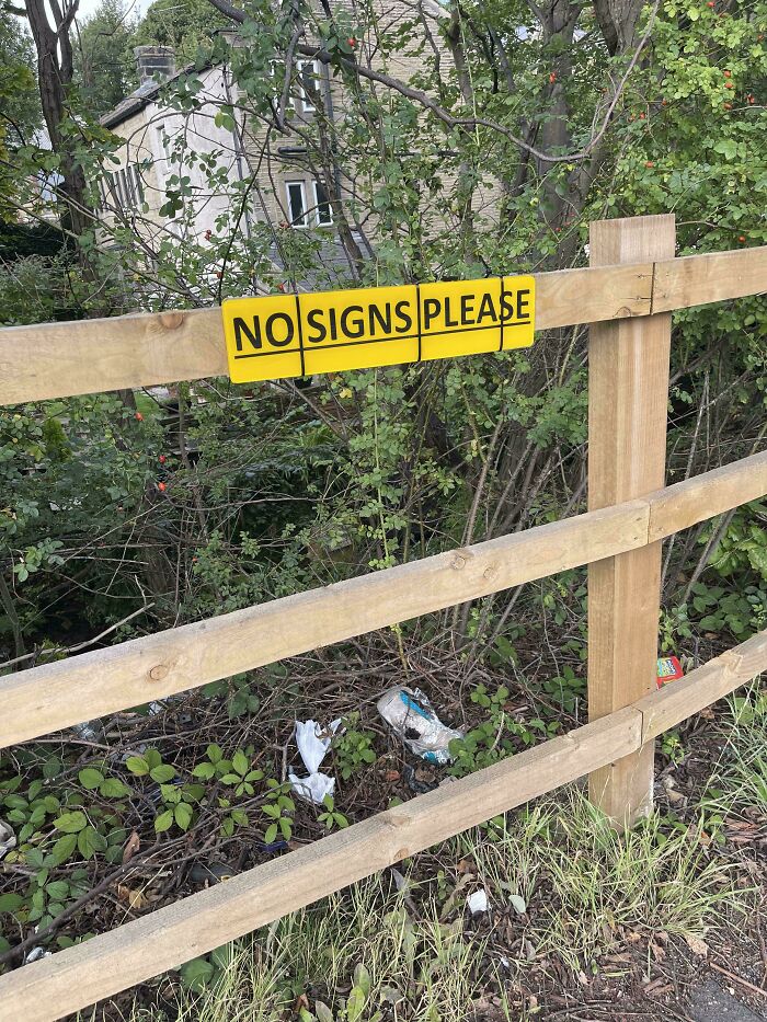 55 Bizarre, Absurd, And Hilarious Signs You Don&rsquo;t See Every Day (New Pics)