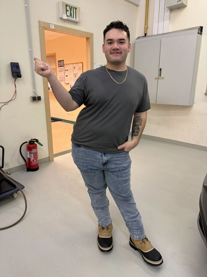 85 Times Men’s Hilariously Awkward Body Language Gave Women The Ick