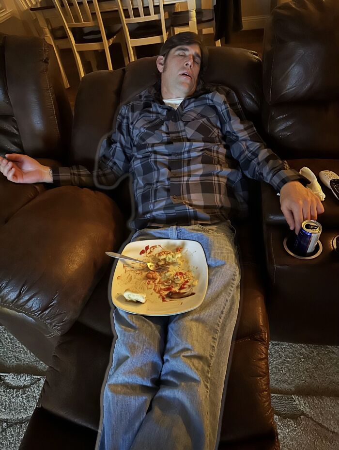 85 Times Men’s Hilariously Awkward Body Language Gave Women The Ick