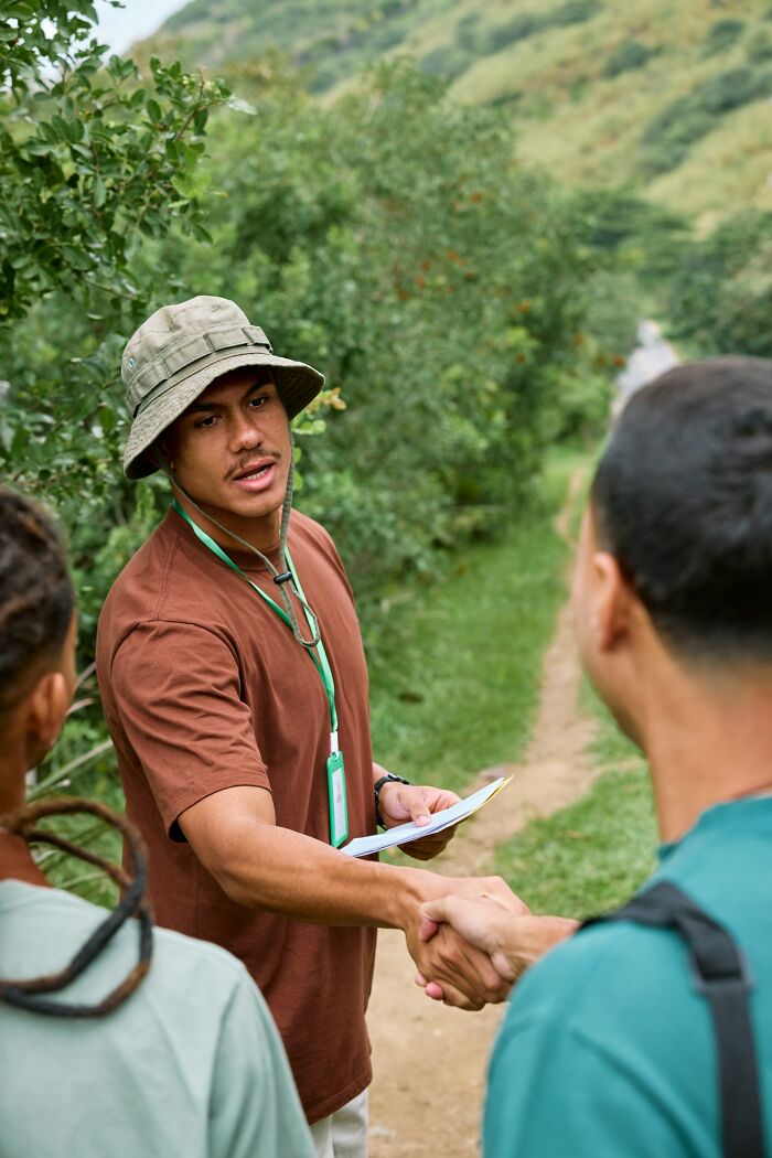 63 Times Men Tried To Assert Dominance But Made Fools Out Of Themselves