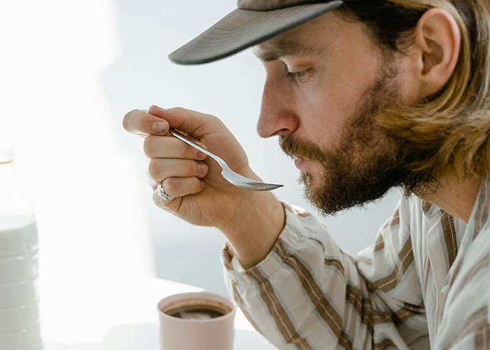 80 People Share The Exact Second Their Attraction Ended Because Of A Weird Ick They Got