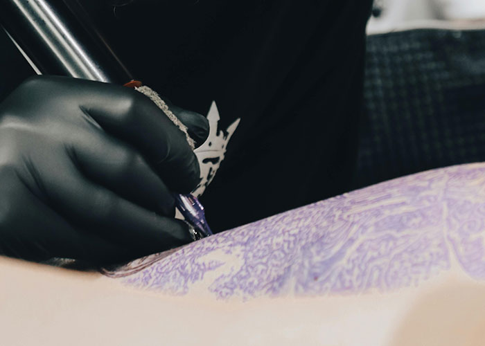 80 People Share The Exact Second Their Attraction Ended Because Of A Weird Ick They Got