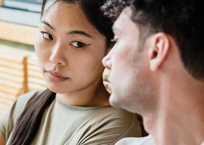 80 People Share The Exact Second Their Attraction Ended Because Of A Weird Ick They Got
