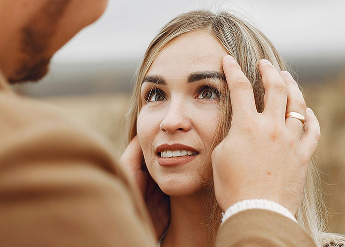 80 People Share The Exact Second Their Attraction Ended Because Of A Weird Ick They Got