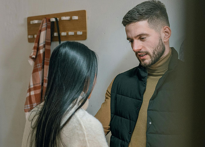 80 People Share The Exact Second Their Attraction Ended Because Of A Weird Ick They Got