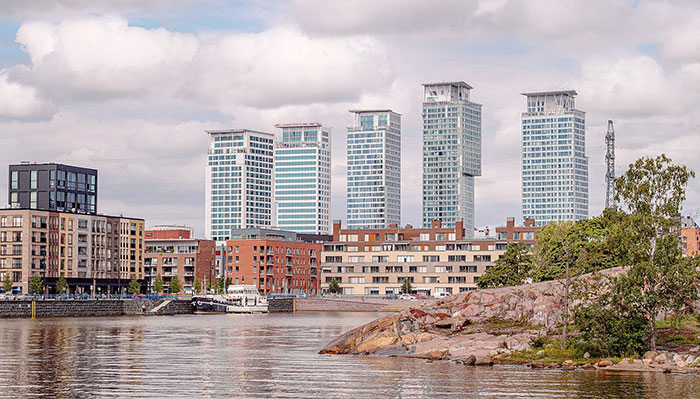 “This Architectural Malpractice Cost 1 Billion Dollars”: 56 Buildings So Ugly, Locals Are Still Mad They Exist