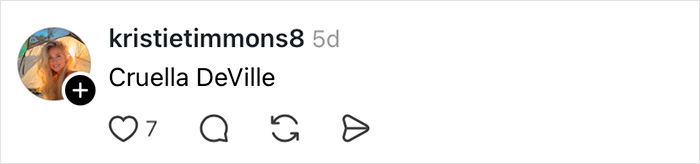 Melania Trump&rsquo;s Perfectly Polished Appearance Slips As The Wind Uncovers A Hidden Secret