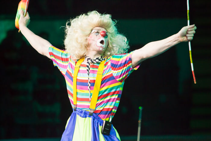 32 Outlandish Public Moments That Turned People-Watching Into Free Comedy