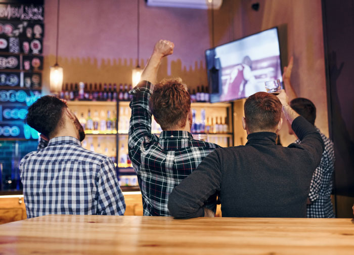 32 Outlandish Public Moments That Turned People-Watching Into Free Comedy