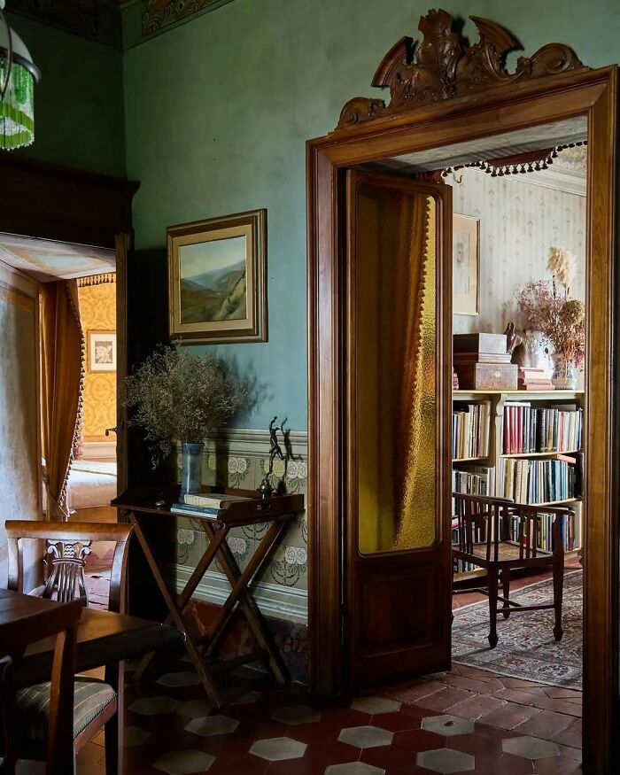 80 Bold And Beautiful Interiors That Are Anything But Boring