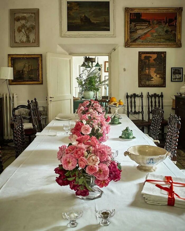 80 Bold And Beautiful Interiors That Are Anything But Boring