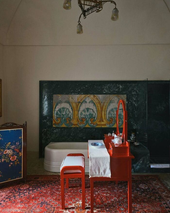 80 Bold And Beautiful Interiors That Are Anything But Boring