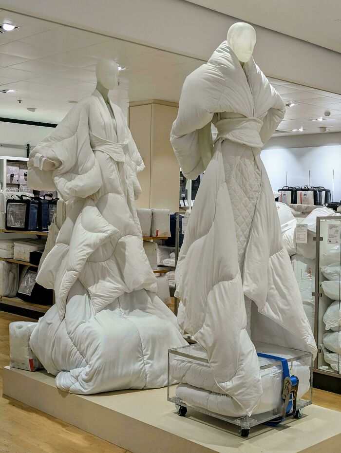 Brits Are Sharing Funny Pics From Their Daily Lives And These 58 Are Simply Exquisite (New Pics) Brits Are Sharing Funny Pics From Their Daily Lives And These 58 Are Simply Exquisite (New Pics)