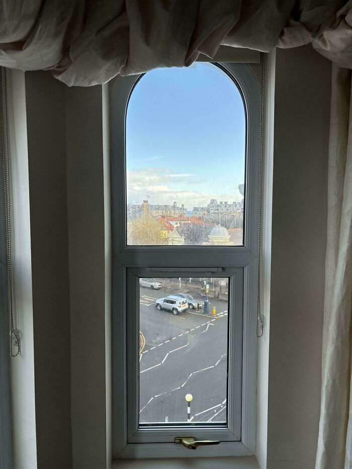 Brits Are Sharing Funny Pics From Their Daily Lives And These 58 Are Simply Exquisite (New Pics) Brits Are Sharing Funny Pics From Their Daily Lives And These 58 Are Simply Exquisite (New Pics)